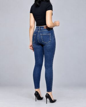34BD3A50-DD6D-4EE1-B2EB-D71564DFF428